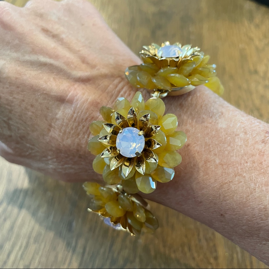 J Crew Resin Flower Burst Gold Crystal Bracelet